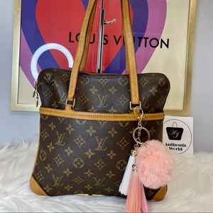 Louis Vuitton Lv Coussin GM shoulder bag handbag